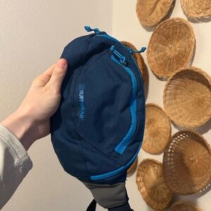 RuffWear Navy and Teal Belt Bag